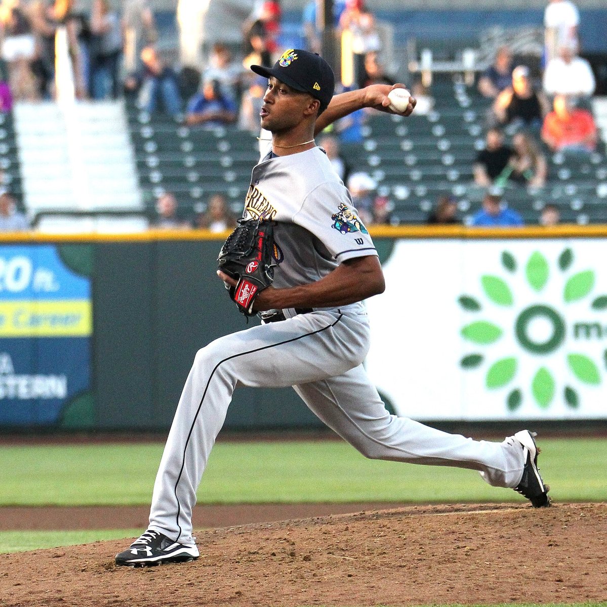 Sandy Alcantara pitching for the Miami Marlins, the starter behind today's Marlins and Nationals under 8